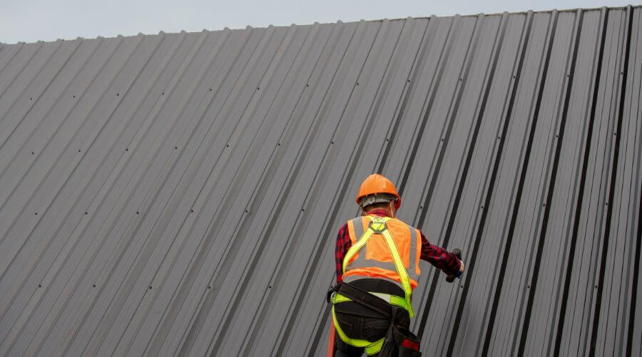 Professional gutter cleaning in Benedict, MD
